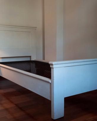 Letto Singolo Legno Massiccio 90×190 con Comodino
