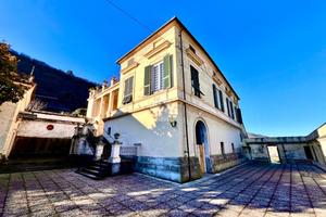 CASA SEMINDIPENDENTE A ALBENGA