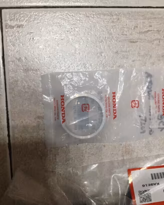 Ghiera ruota post. ferma cuscinetti Honda cr e crf