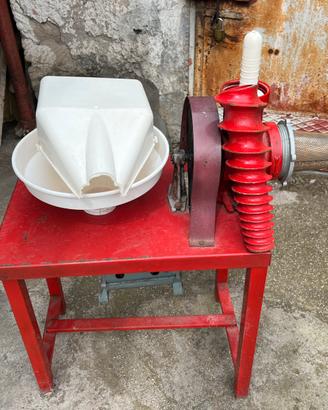 Passa pomodoro elettrico, macchina pomodori