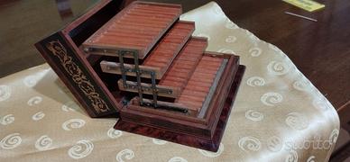 COFANETTO IN LEGNO INTARSIATO PORTA SIGARETTE