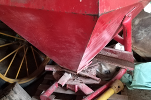 Attrezzi agricoli vari