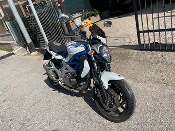 Suzuki SFV Gladius 650 - 2009