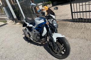 Suzuki SFV Gladius 650 - 2009