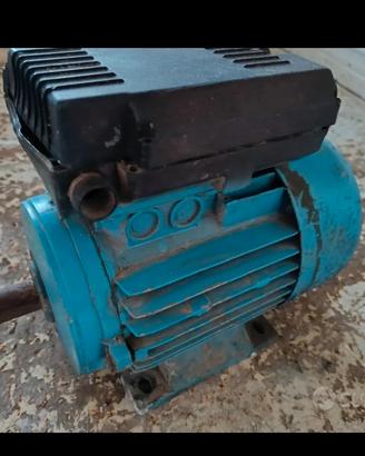Motore elettrico 1cv 220v