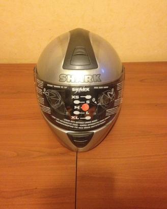 Casco integrale della Shark nuovo