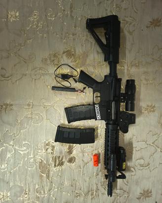 Gel Blaster M4A1 scarrellante 