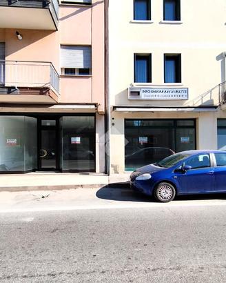 NEGOZIO A SPRESIANO