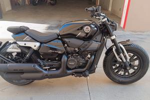 Benelli Leoncino Bobber 400