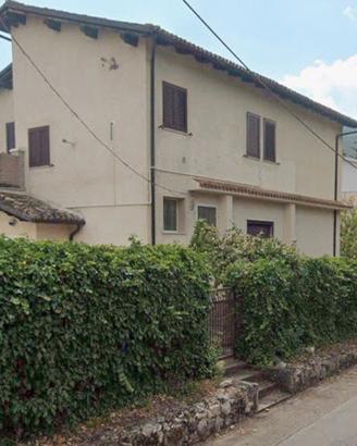 Porzione di villa bifamiliare