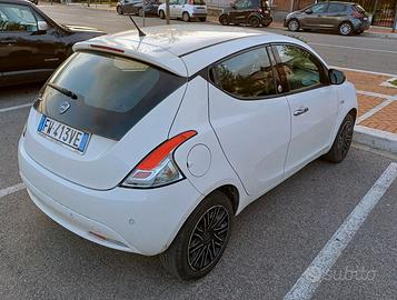 Lancia Ypsilon 1.2 GPL Ecochic Gold 2019