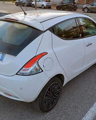 Lancia Ypsilon 1.2 GPL Ecochic Gold 2019