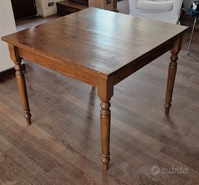 Tavolo da cucina in noce