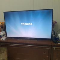 Tv toshiba 49"