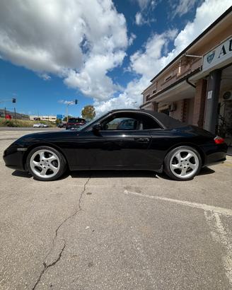 Porsche 911 Carrera Cabriolet