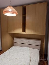 Camera con letto matrimoniale