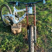 MTB Downhill GT Fury 27,5 taglia m