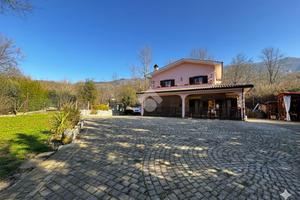 VILLA SINGOLA A AGOSTA