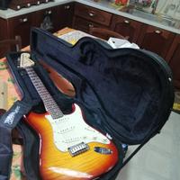 chitarra elettrica 