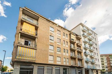 2 LOCALI A TORINO