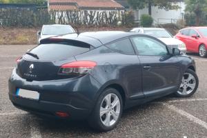 Renault Mégane III Coupé 1.6   110 CV  2009