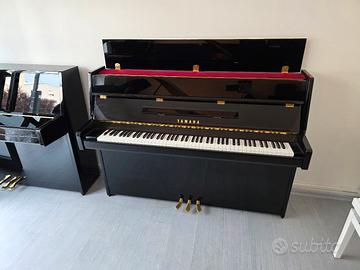 Pianoforte Yamaha B1