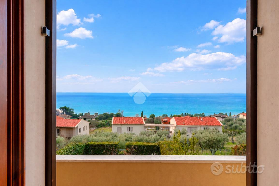 VILLA A SCHIERA CENTRALE A LAZISE - Vista 5