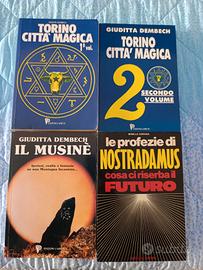 Blocco di quattro libri