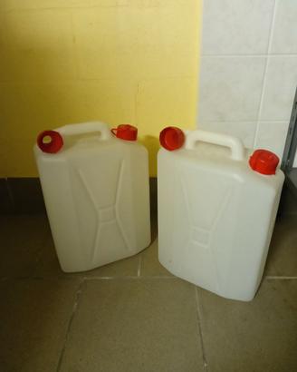 Tanica per liquidi