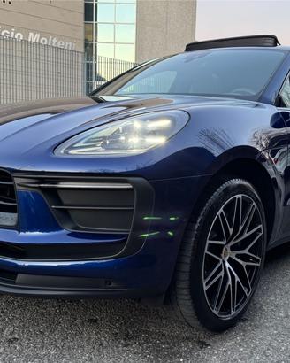 Porsche Macan cerchi 21, tetto, tagliandi Porsche