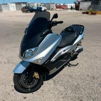 Yamaha T-Max 500, anno 2002
