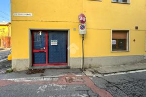 NEGOZIO A SAN BASSANO