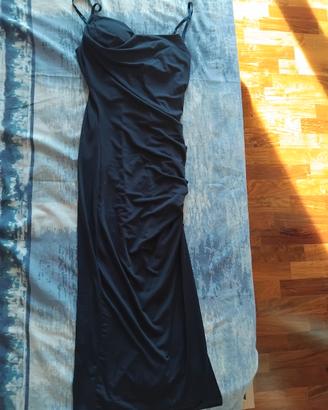 Abito lungo blu elegante con spacco laterale