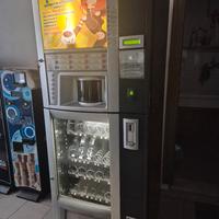 distributore automatico caffe