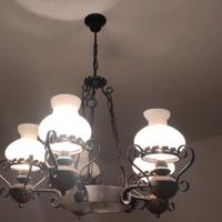 lampadario in ferro battuto vintage