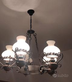 lampadario in ferro battuto vintage