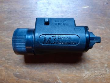 Torcia M3 streamligh per slitta picatinny .