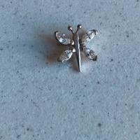 Ciondolo a forma di farfalla