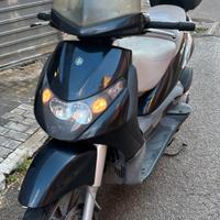 Piaggio beverly 250 06 + set borse e baule origina