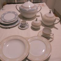 Servizio tavola LOANO di TENDENZE