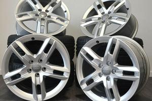 Set ruote complete OEM Audi RS 18"