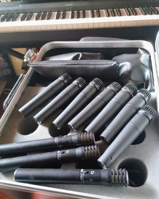 Set microfoni custodia rigida usati solo in studio