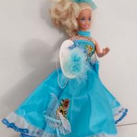 Barbie anni 90 con vestito azzurro