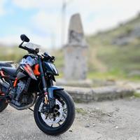 KTM 890 Duke R - 2022