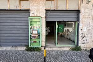 MULTILOCALE A CASTELLAMMARE DI STABIA