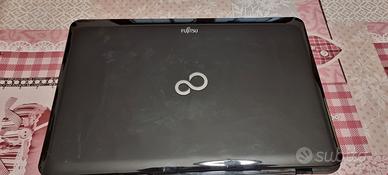 pc portatile notebook Fujitsu