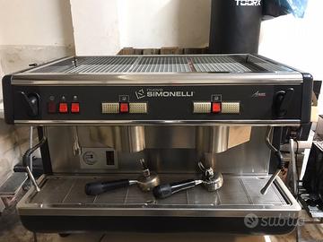 Macchina caffe professionale Nuova Simonelli Appia