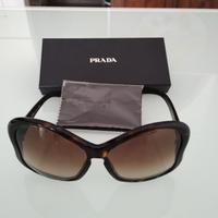 Occhiali da sole Prada da donna - come nuovi