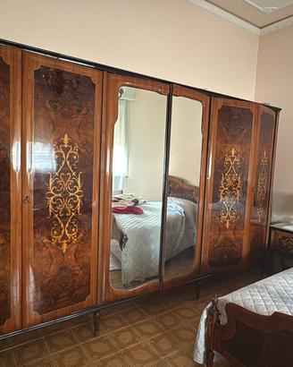 Armadio antiquariato