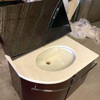Mobile bagno sospeso con specchiera